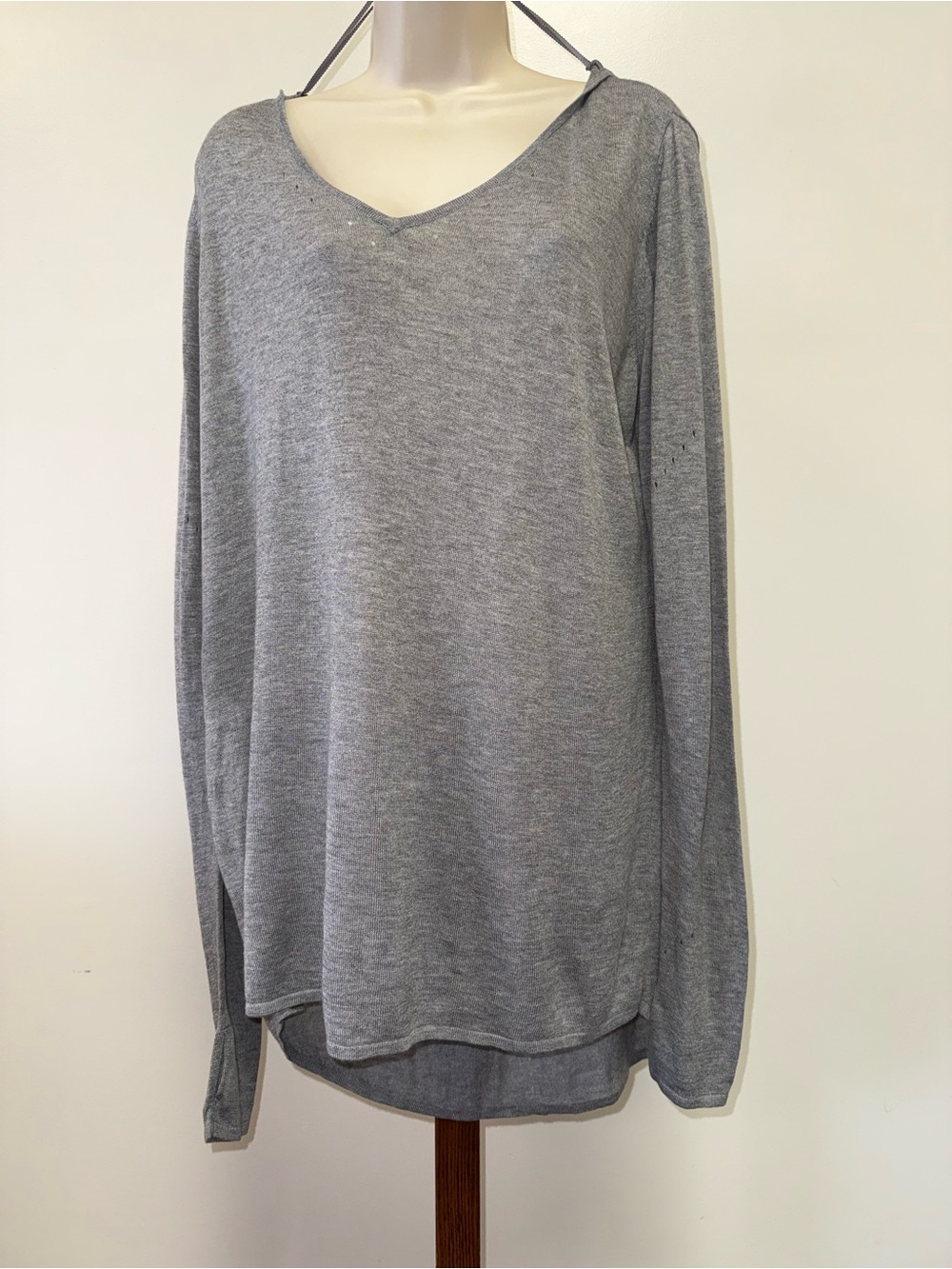 Lululemon Grey Long Sleeve V-Neck Top